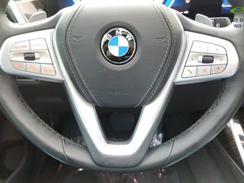 Used 2025 BMW X7 xDrive40i w/ Premium Package AWD/4WD image 62