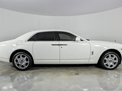 Used 2015 Rolls-Royce Ghost RWD image 10