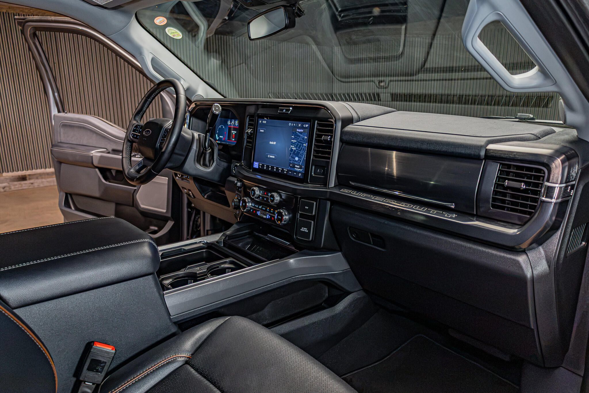 Used 2025 Ford F350 Lariat AWD/4WD image 16