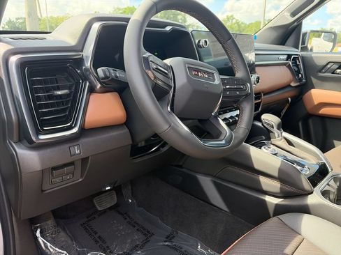 New 2026 GMC Canyon AT4 w/ AT4 Premium Package AWD/4WD image 19