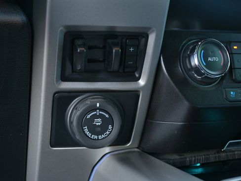 Used 2020 Ford F250 Lariat image 37