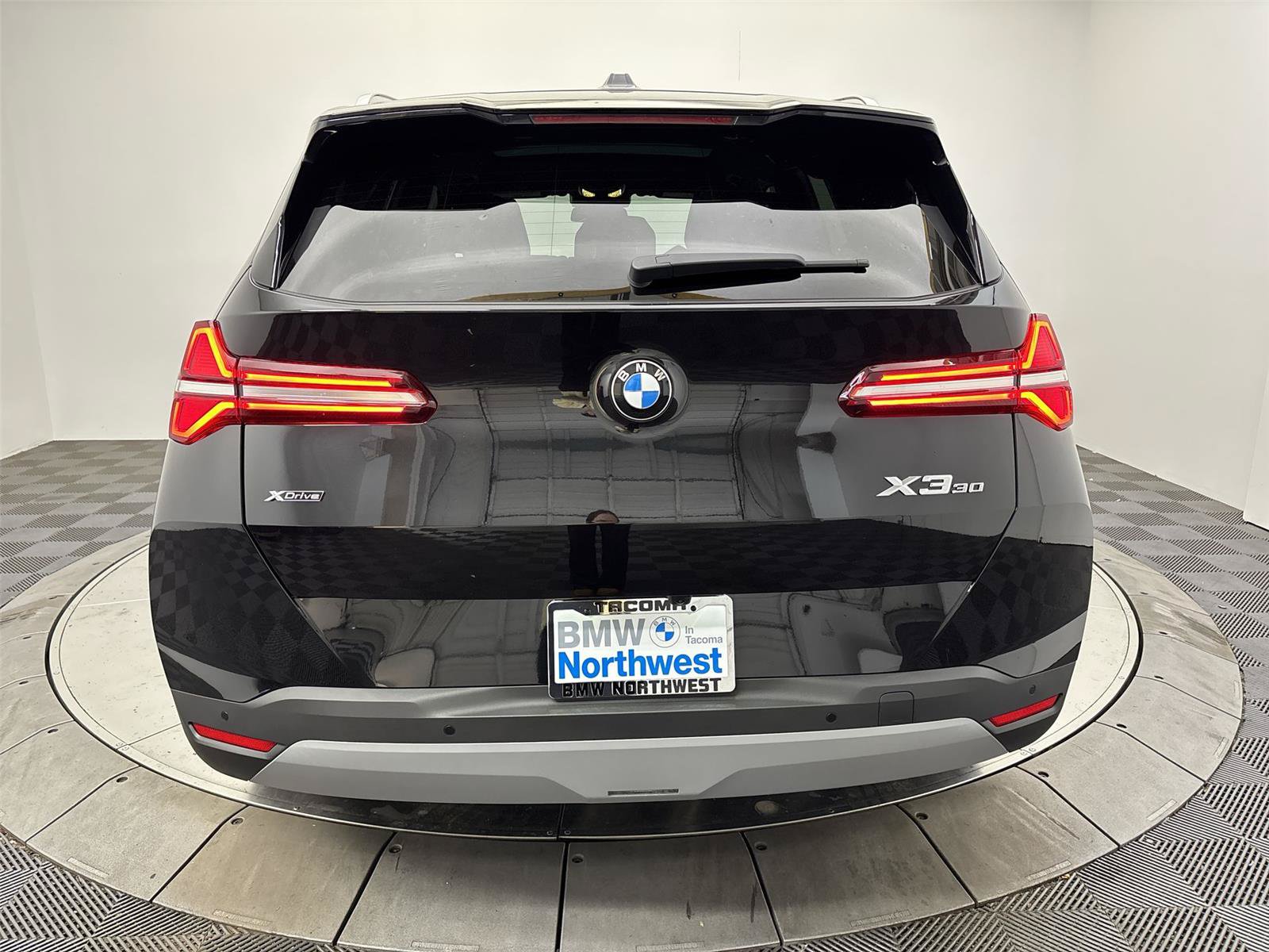 New 2026 BMW X3 xDrive30i w/ Premium Package AWD/4WD image 15