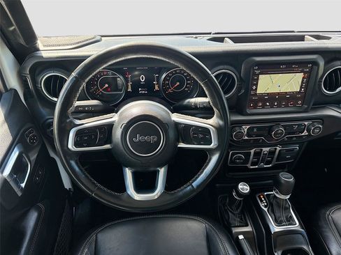 Used 2020 Jeep Gladiator Overland AWD/4WD image 21