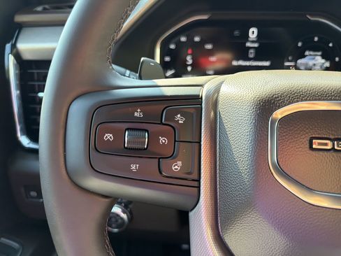 Used 2025 GMC Sierra 1500 Denali image 29