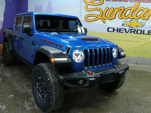 Used 2021 Jeep Gladiator Mojave w/ Uconnect 4C Nav & Sound Group image 2