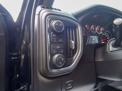 Used 2020 Chevrolet Silverado 1500 LT w/ Trailering Package AWD/4WD image 16