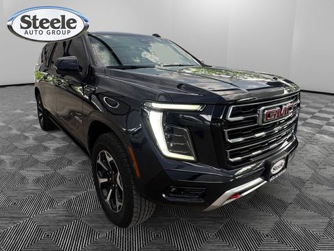 Used 2025 GMC Yukon XL AT4 w/ AT4 Premium Plus Package AWD/4WD image 7