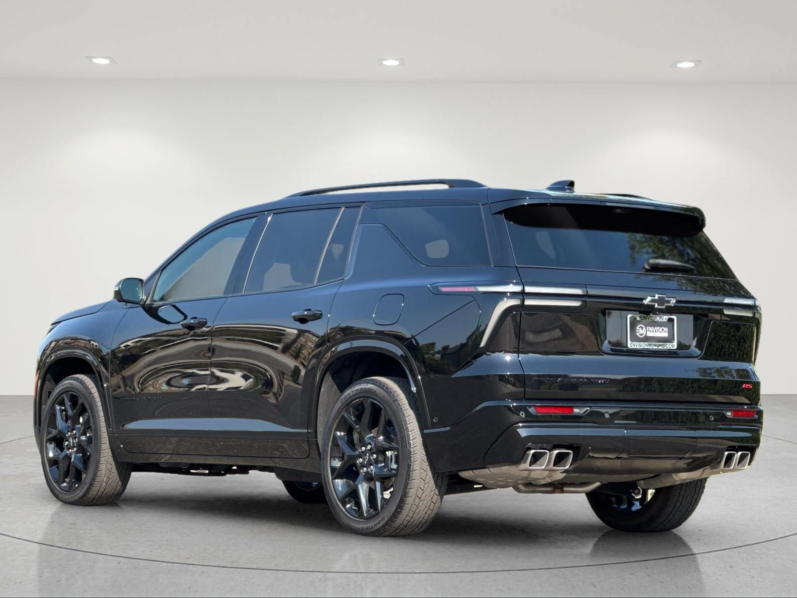Used 2025 Chevrolet Traverse RS AWD/4WD image 3