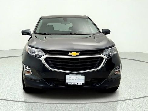 Used 2018 Chevrolet Equinox LT FWD image 2