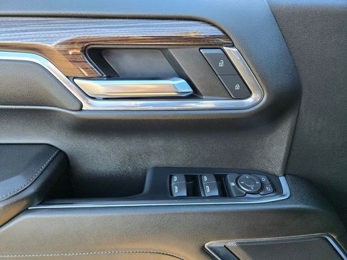 Used 2023 Chevrolet Silverado 1500 RST image 17