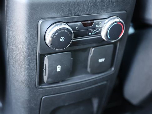 Used 2022 Ford Explorer XLT w/ Class IV Trailer Tow Package image 26