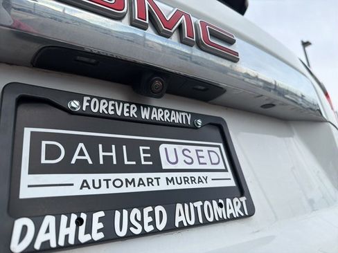 Used 2024 GMC Yukon SLT image 6