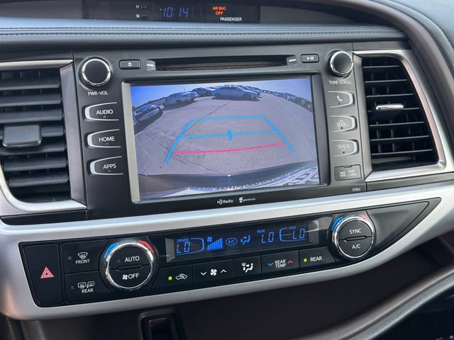 Used 2015 Toyota Highlander XLE AWD/4WD image 31