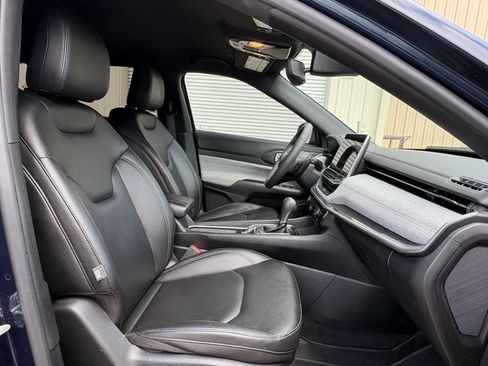 Used 2024 Jeep Compass Latitude AWD/4WD image 26