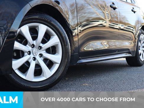 Used 2025 Toyota Corolla LE image 3