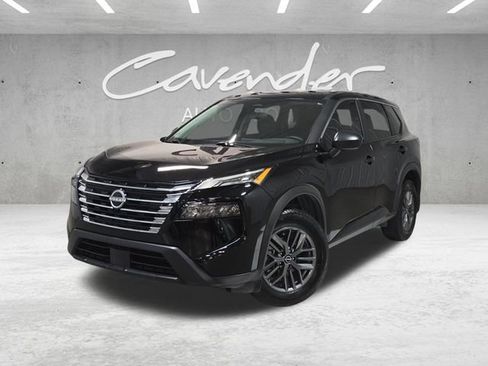 Used 2025 Nissan Rogue S FWD image 1