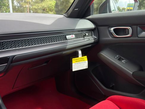 Used 2023 Honda Civic Type R image 19