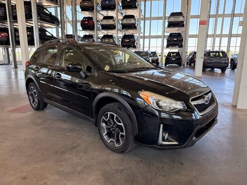 Used 2017 Subaru Crosstrek 2.0i Premium AWD/4WD image 1