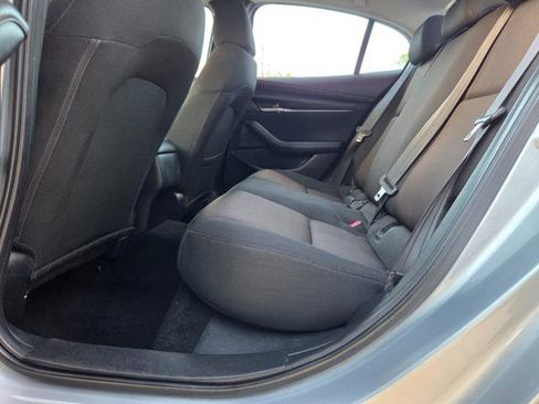 Used 2020 MAZDA MAZDA3 Sedan image 29