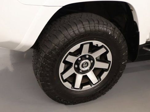 Used 2021 Toyota 4Runner TRD Off-Road Premium image 6