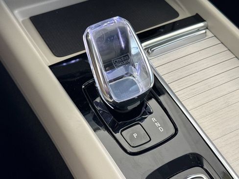 New 2026 Volvo XC60 B5 Ultra image 21