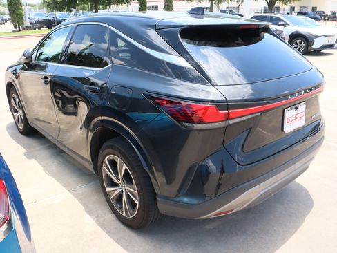 Used 2023 Lexus RX 350 Premium w/ Accessory Package (Z1) FWD image 8