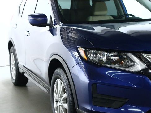 Used 2020 Nissan Rogue SV image 8