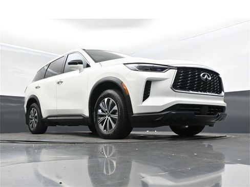 Certified 2025 INFINITI QX60 Pure image 46