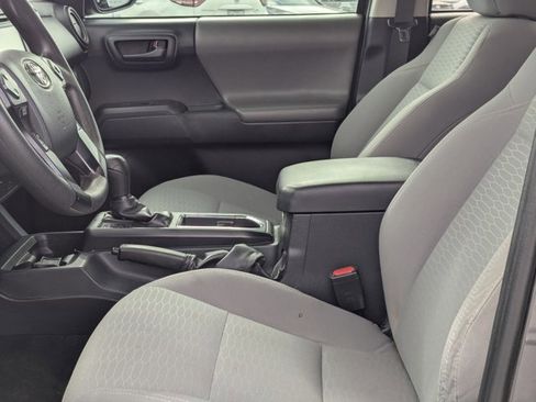 Used 2019 Toyota Tacoma SR w/ SR Convenience Package image 15