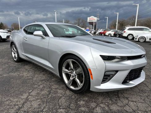 Used 2017 Chevrolet Camaro SS RWD image 7