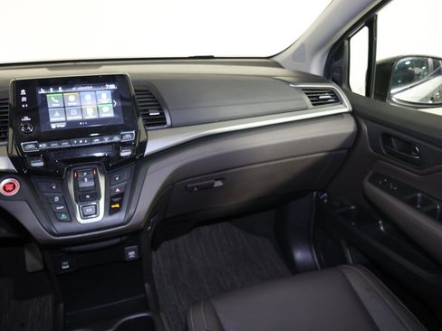 Used 2024 Honda Odyssey EX-L image 11