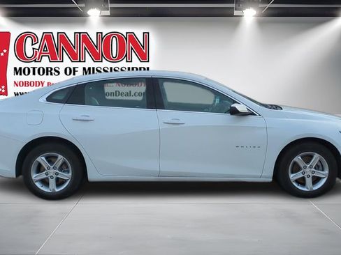 Used 2024 Chevrolet Malibu LT FWD image 4