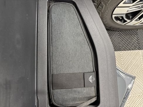 Used 2023 Rivian R1T Adventure image 32