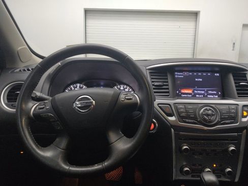 Used 2017 Nissan Pathfinder SL w/ SL Tech Package image 22