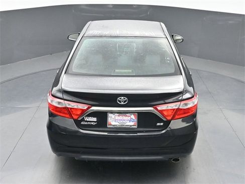 Used 2015 Toyota Camry SE image 32