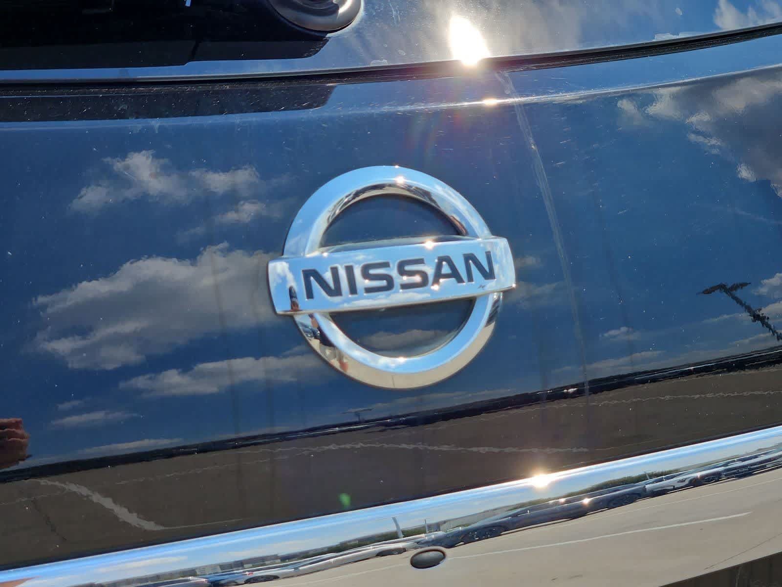 Used 2013 Nissan Rogue SL FWD image 11