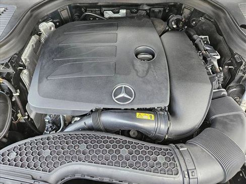 Used 2022 Mercedes-Benz GLC 300 image 21