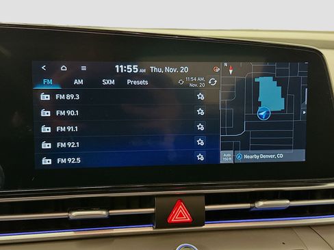Used 2025 Hyundai Elantra SEL image 21