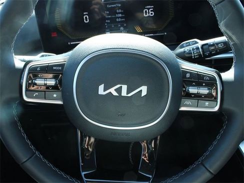 Used 2025 Kia Sorento S w/ Panoramic Sunroof Package FWD image 22