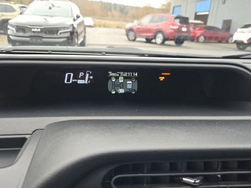 Used 2015 Toyota Prius C Four image 13