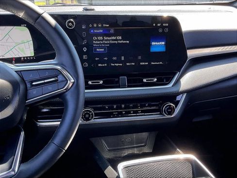 Used 2025 Chevrolet Equinox LT AWD/4WD image 18