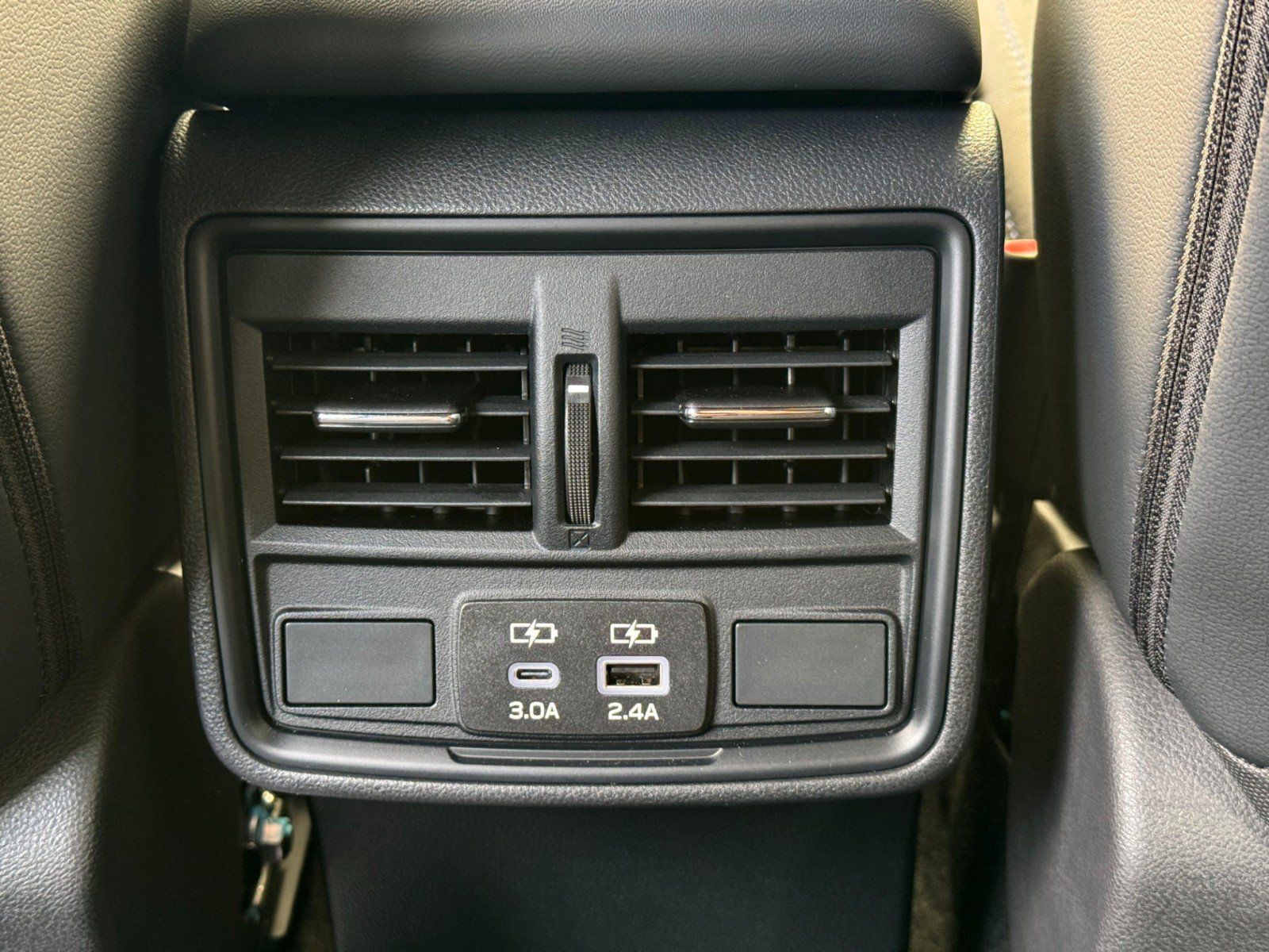 Used 2026 Subaru Forester Premium AWD/4WD image 34