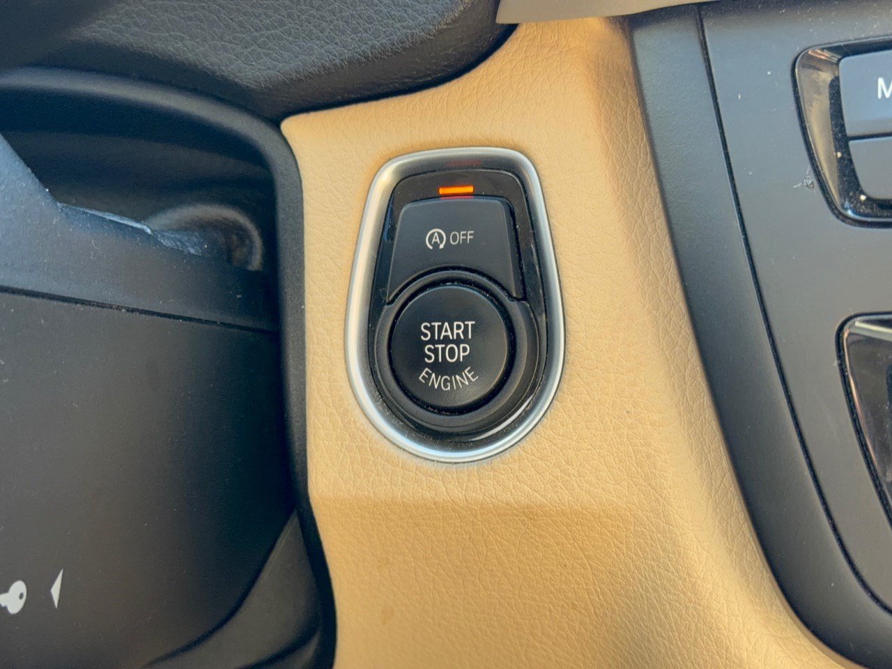 Used 2014 BMW 320i Sedan RWD image 20