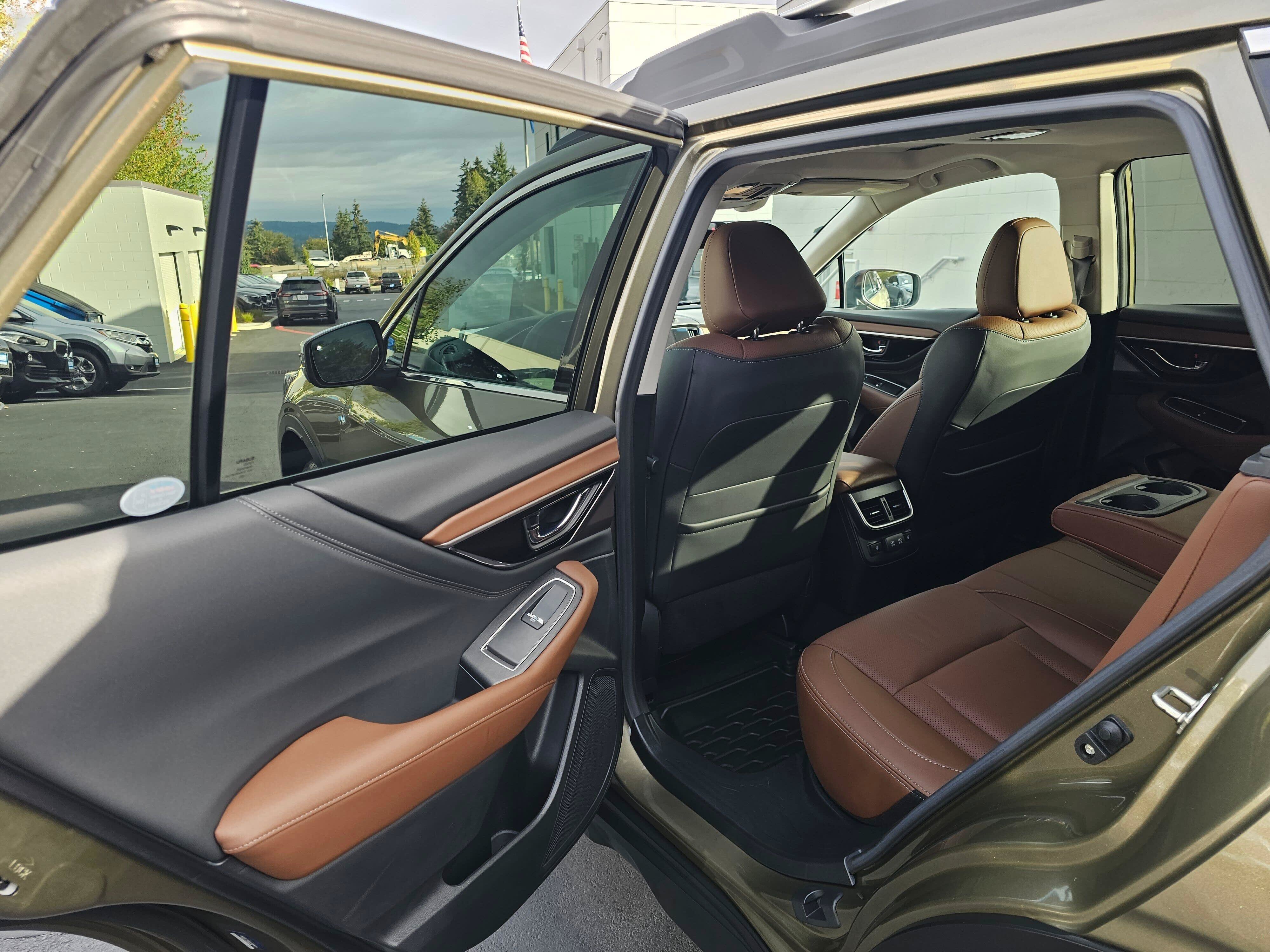 Used 2020 Subaru Outback Touring XT AWD/4WD image 18