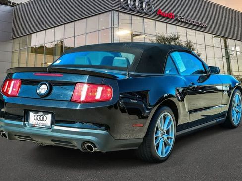 Used 2011 Ford Mustang GT Premium w/ Electronics Pkg RWD image 4