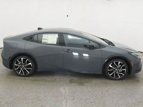 New 2026 Toyota Prius Plug-In Hybrid FWD image 41