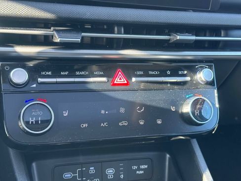 Certified 2025 Hyundai Tucson SEL AWD/4WD image 21