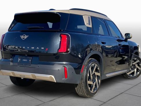 Used 2025 MINI Cooper Countryman S w/ Comfort Package Max image 13