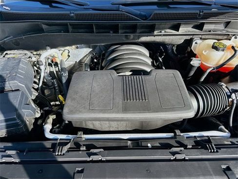 Used 2023 GMC Yukon SLT w/ SLT Premium Package image 29