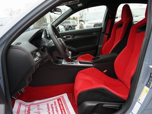 Used 2025 Honda Civic Type R image 11